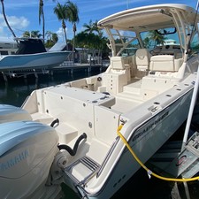 Grady-White Express 330