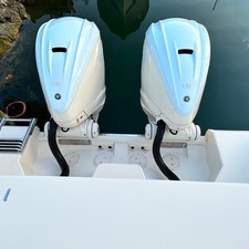 Grady-White Express 330