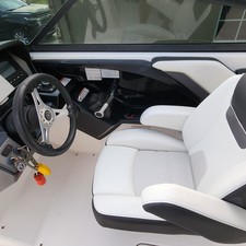 Yamaha Boats 242