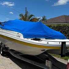 Splendor 240 cuddy cabin