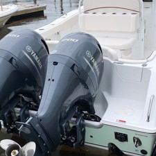 Sea Ray hunt ultra 211