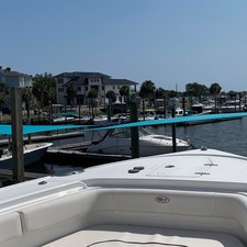 Sea Ray hunt ultra 211