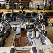 Super Air Nautique G23