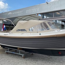 Interboat intender 820
