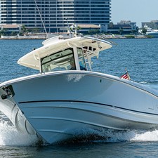 Boston Whaler 330 Outrage