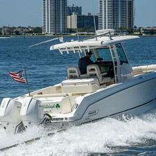 Boston Whaler 330 Outrage