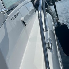 Boston Whaler 345 Conquest