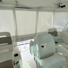 Boston Whaler 345 Conquest