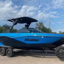 Malibu Wakesetter 25 LSV