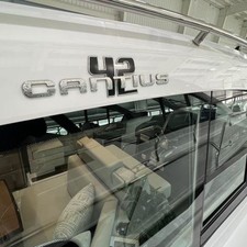 Cruisers Yachts 42 Cantius