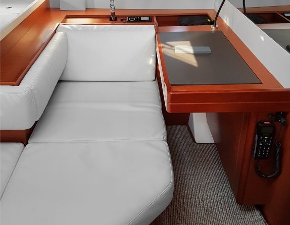 Beneteau Oceanis 51.1