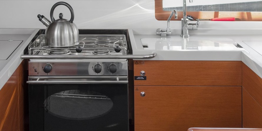 Beneteau Oceanis 51.1