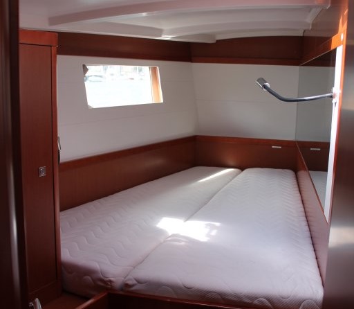 Beneteau Oceanis 48