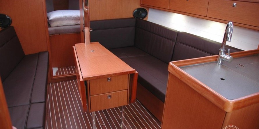 Bavaria 33 Cruiser