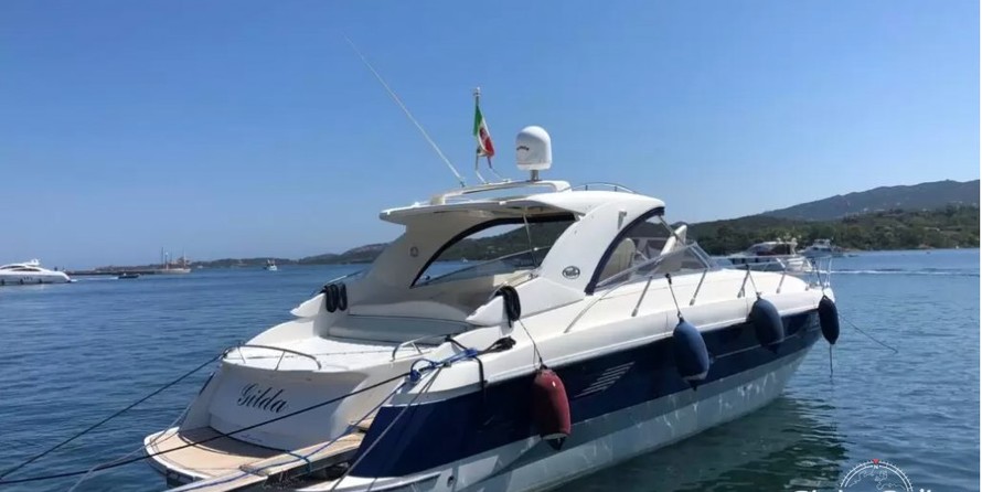 Blu martin 58 feet open