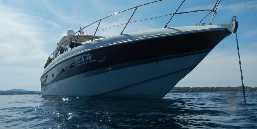 Blu martin 58 feet open