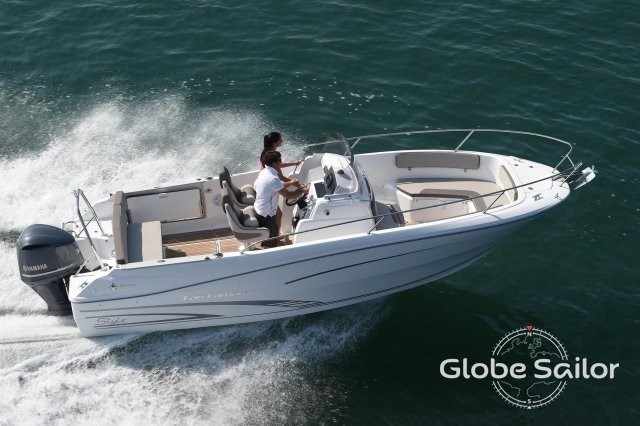 Jeanneau Cap Camarat 7.5 CC