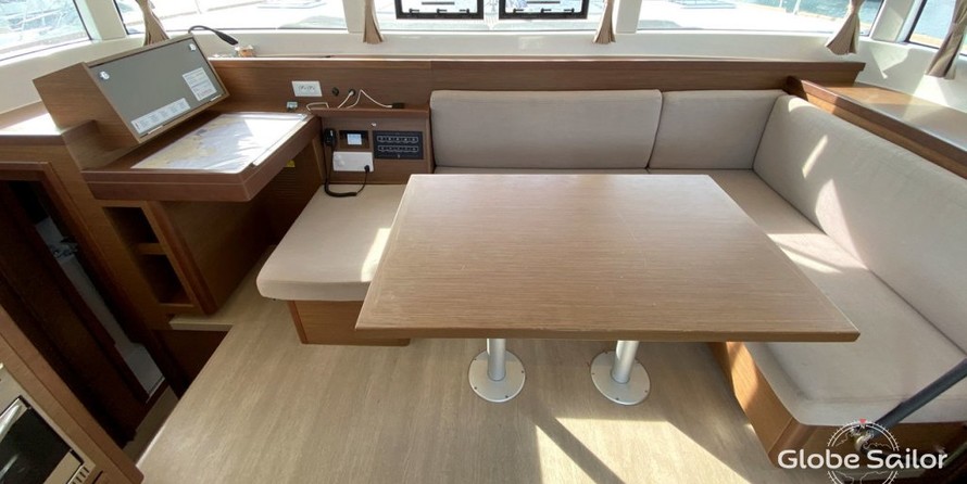 Lagoon 40