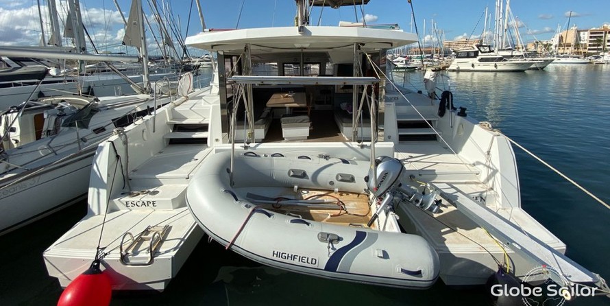 Bali catamarans 4.0 lounge