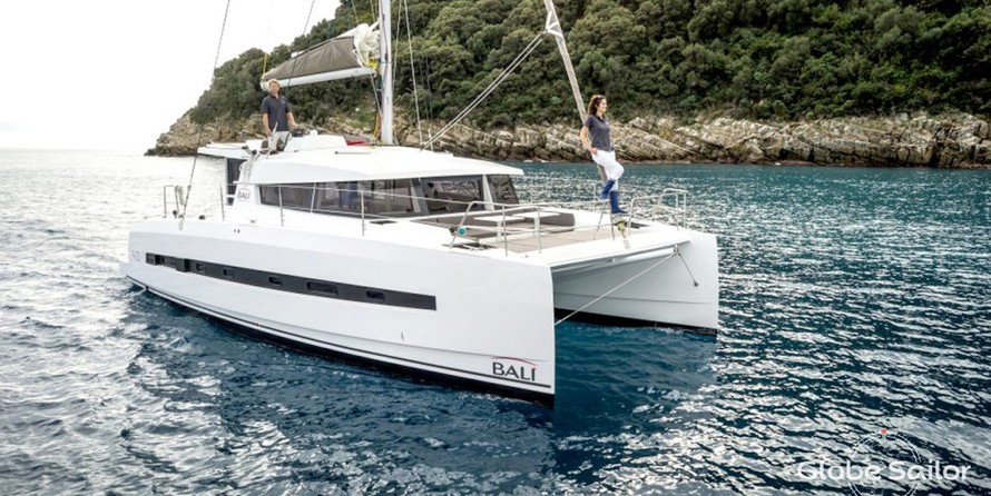 Bali catamarans 4.0 lounge