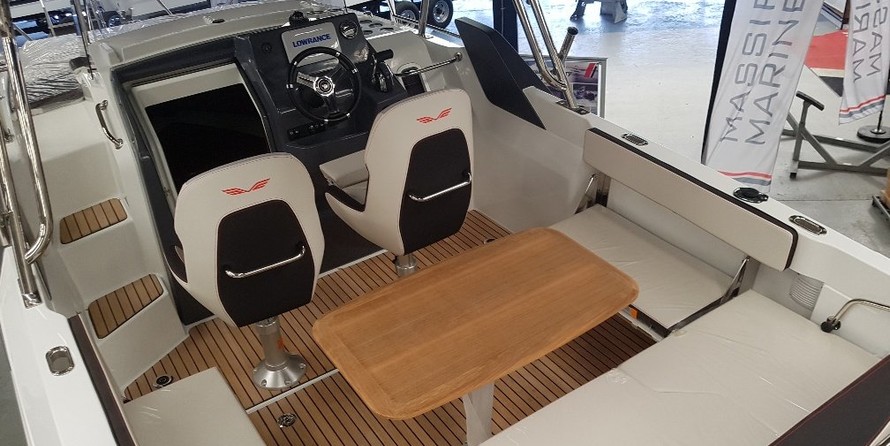 Beneteau Flyer 7.7 SUNdeck