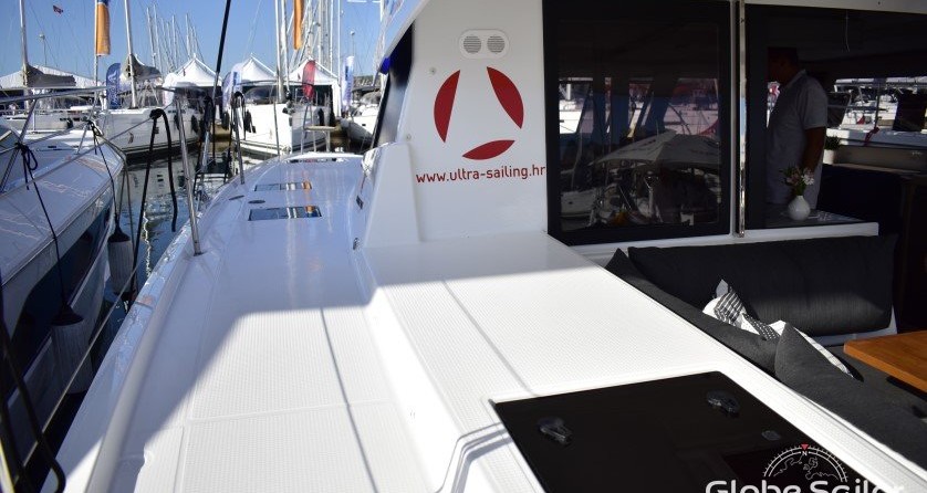 Fountaine Pajot Lucia 40