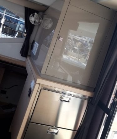 Fountaine Pajot Lucia 40