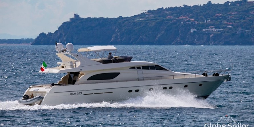 Ferretti 72