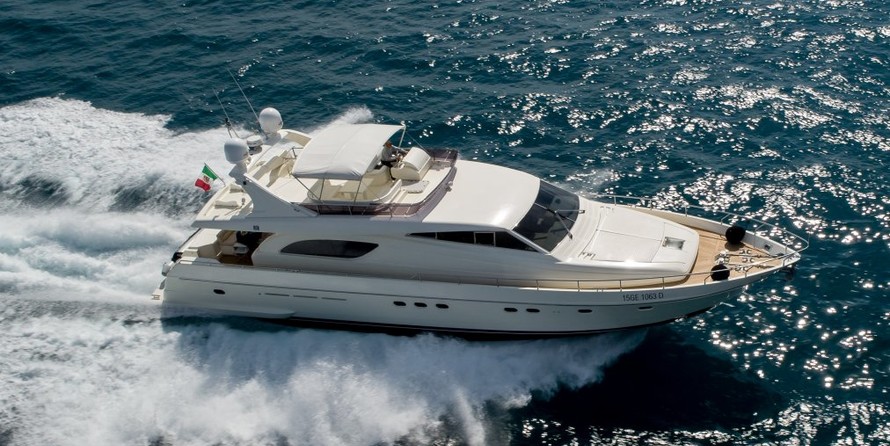 Ferretti 72