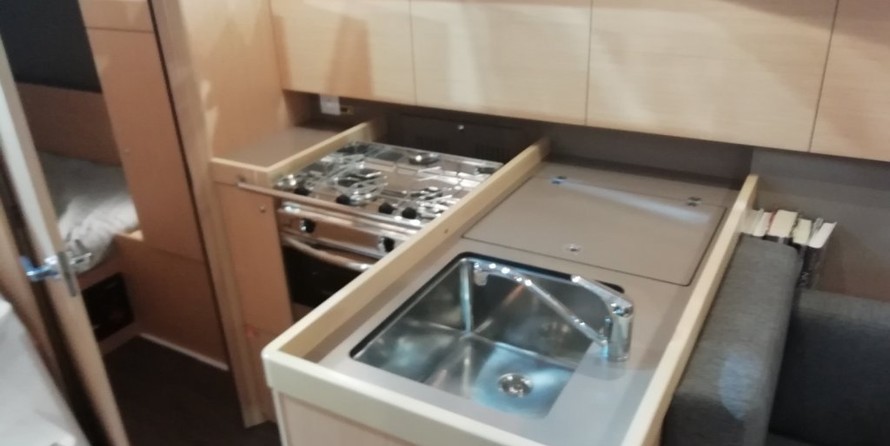 Beneteau Oceanis 35.1