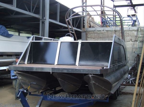 Тримаран с тауэром для вейкборда