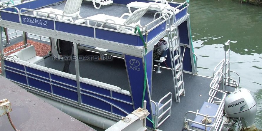 Катер - понтон двухпалубный (тримаран) с солярием