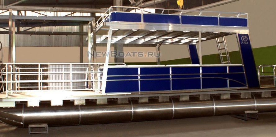 Катер - понтон двухпалубный (тримаран) с солярием