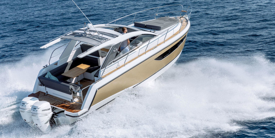 Sealine S335v