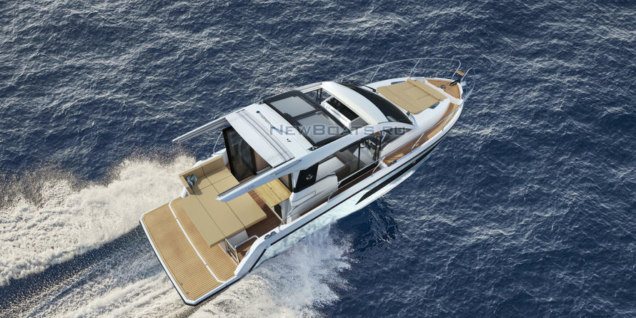 Sealine C335