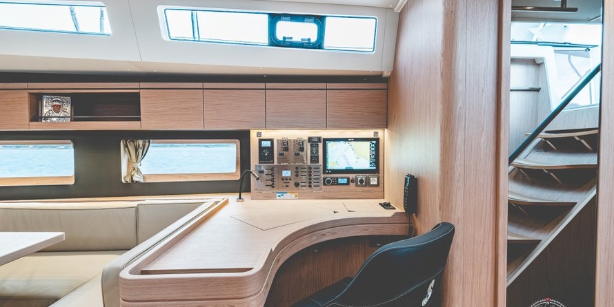 Beneteau Oceanis 55.1