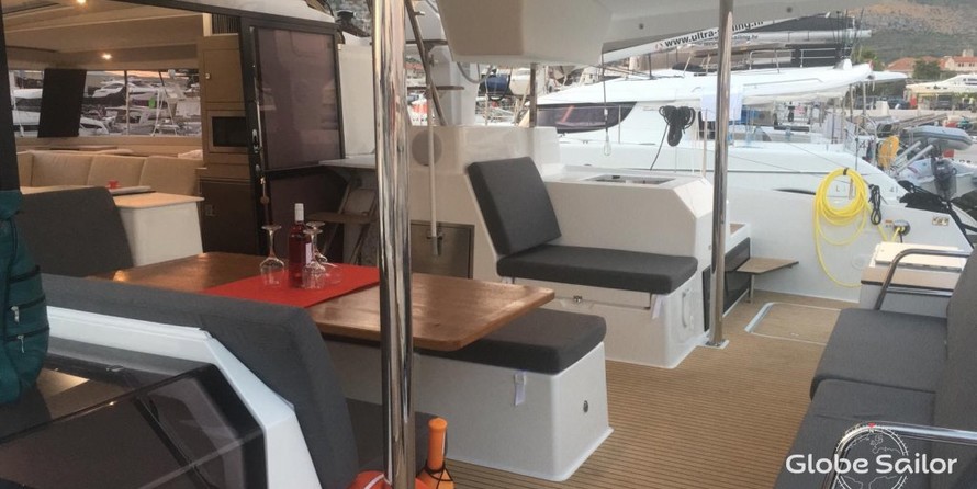 Fountaine Pajot Saona 47