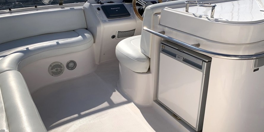 Majesty Yachts 50