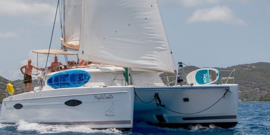 Fountaine Pajot Helia 44
