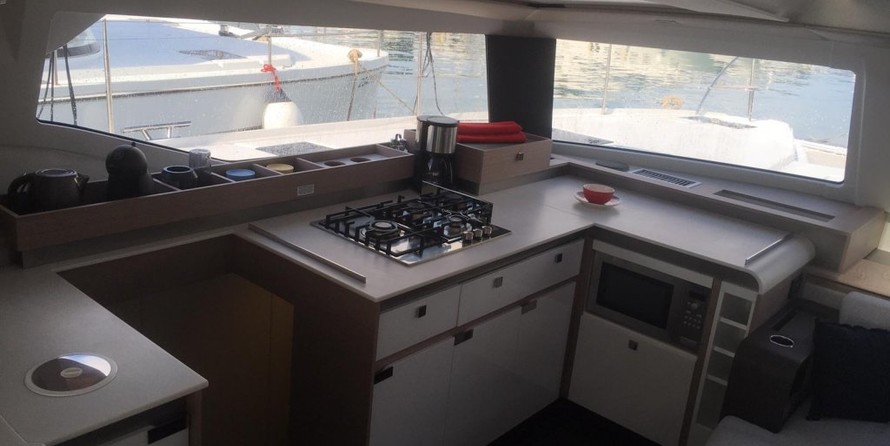 Fountaine Pajot Elba 45