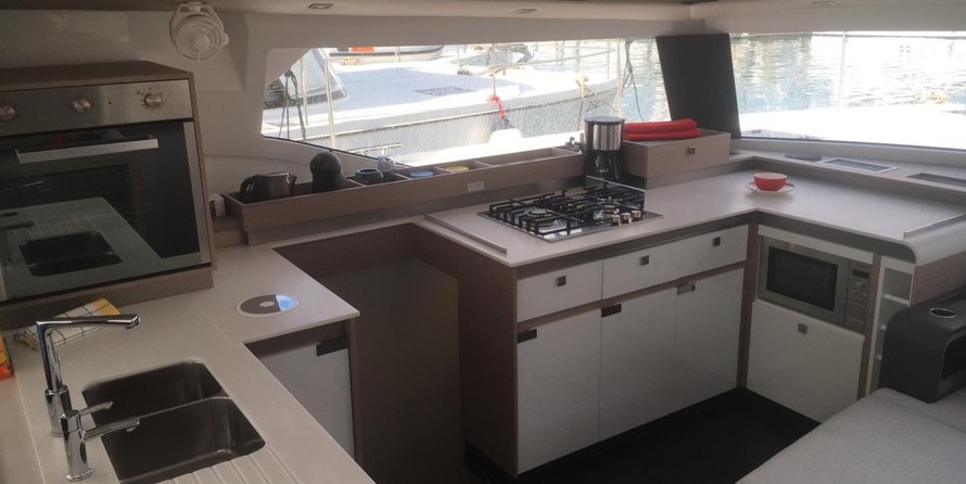 Fountaine Pajot Elba 45