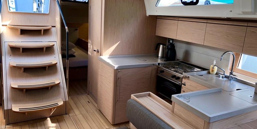 Beneteau Oceanis 51.1