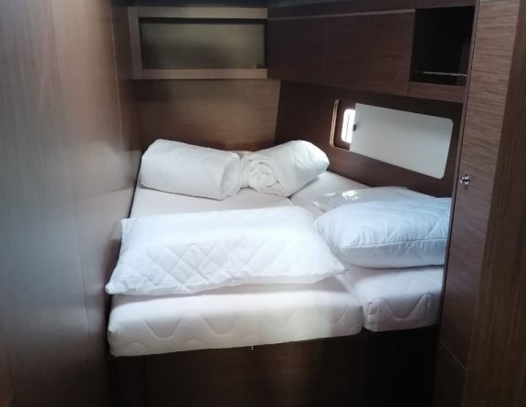 Beneteau Oceanis 46.1