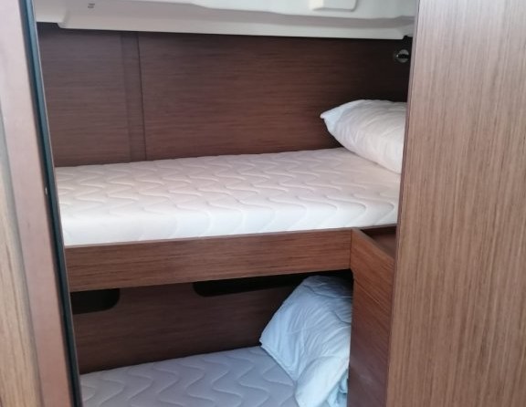 Beneteau Oceanis 46.1