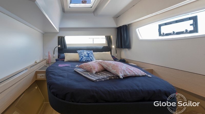 Fountaine Pajot Astréa 42
