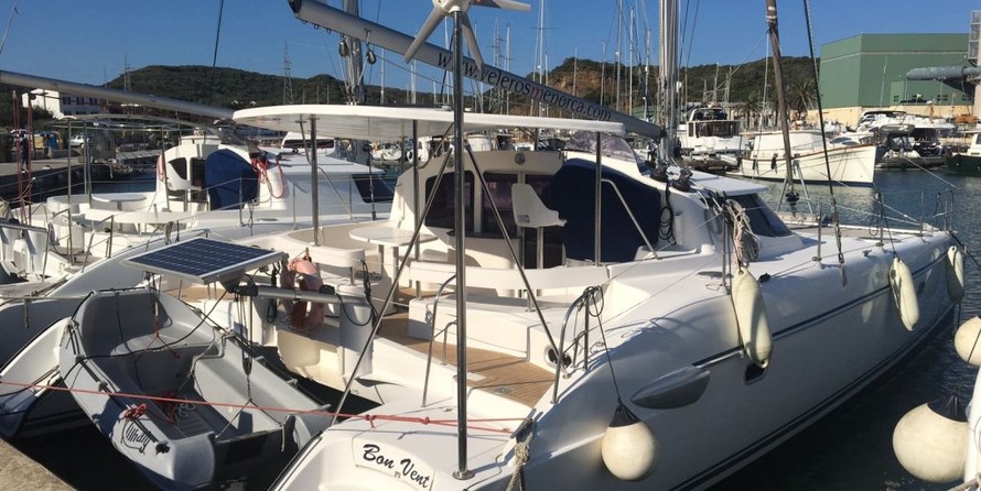 Fountaine Pajot Lavezzi 40
