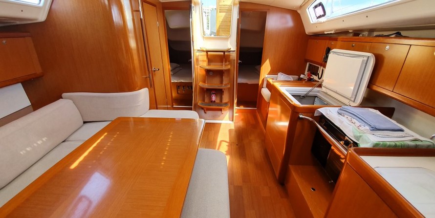 Beneteau Oceanis 40