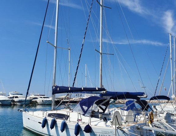 Beneteau Oceanis 40