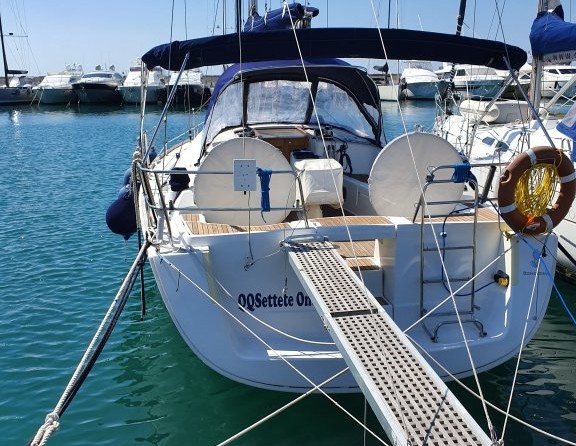 Beneteau Oceanis 40