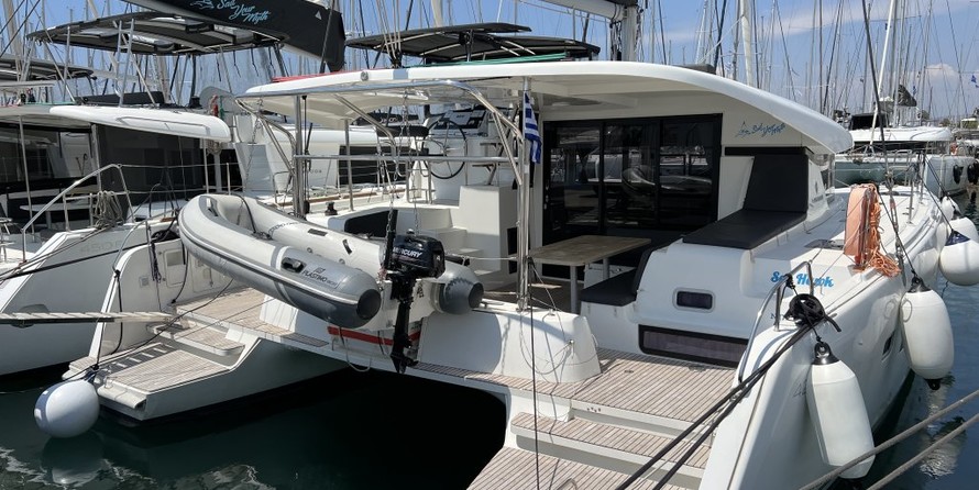 Lagoon 42
